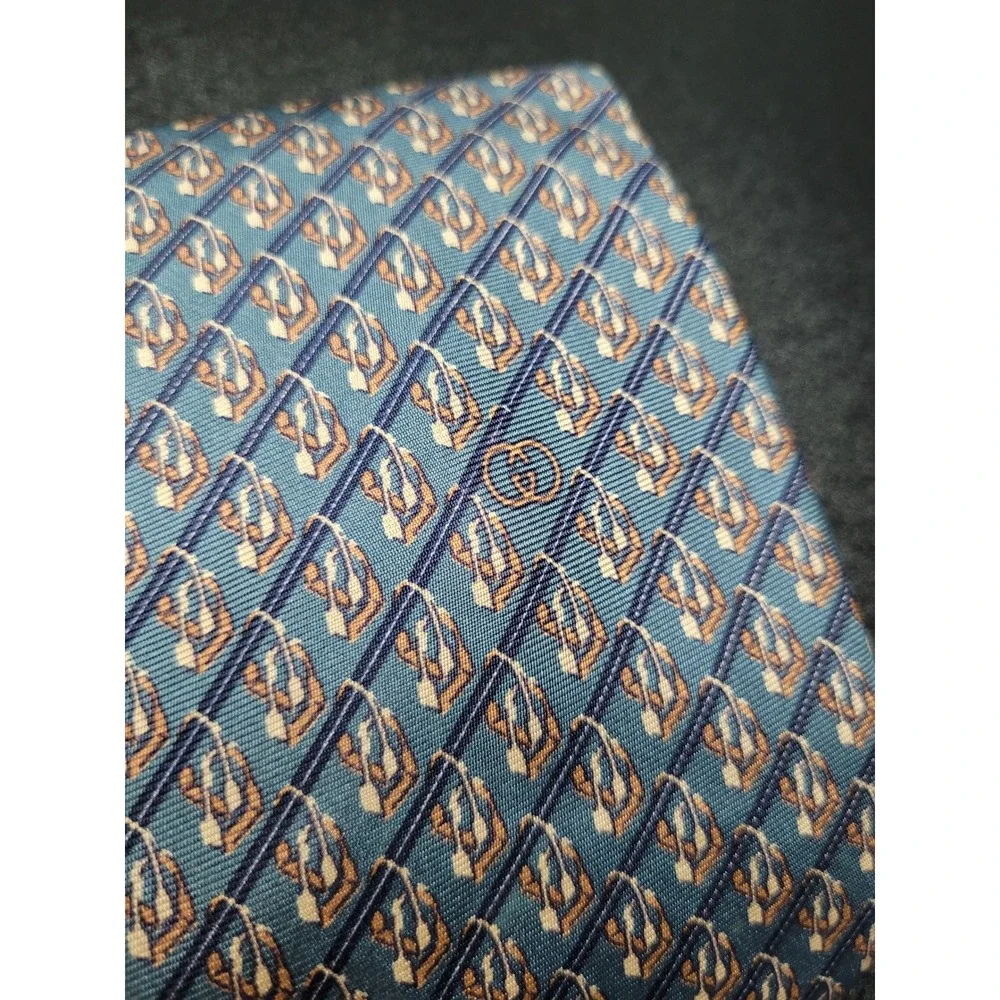 Gucci men necktie